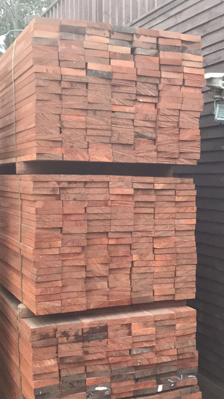 柳桉木