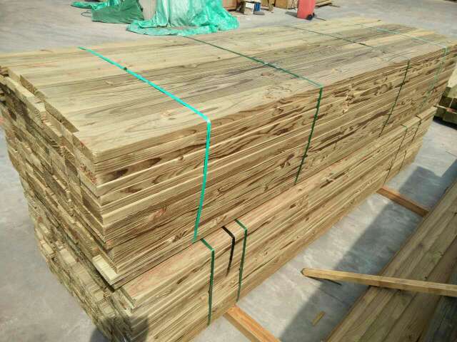 南方松防腐木