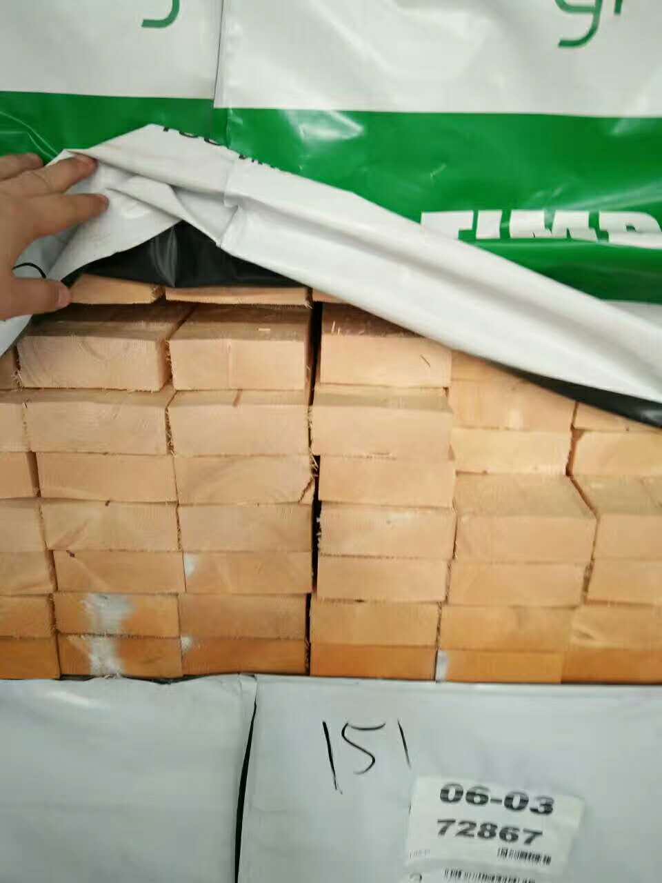供应云杉扣板料